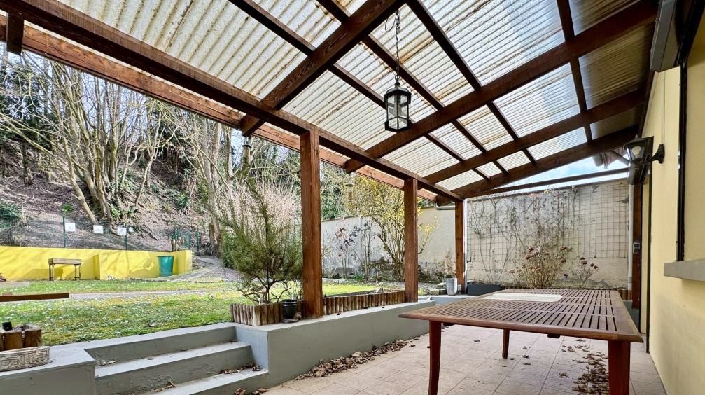 Immo80 – L'immobilier à Amiens et dans la Somme-Maison 7 pièces 160 m2 , jardin, garage, dépendance