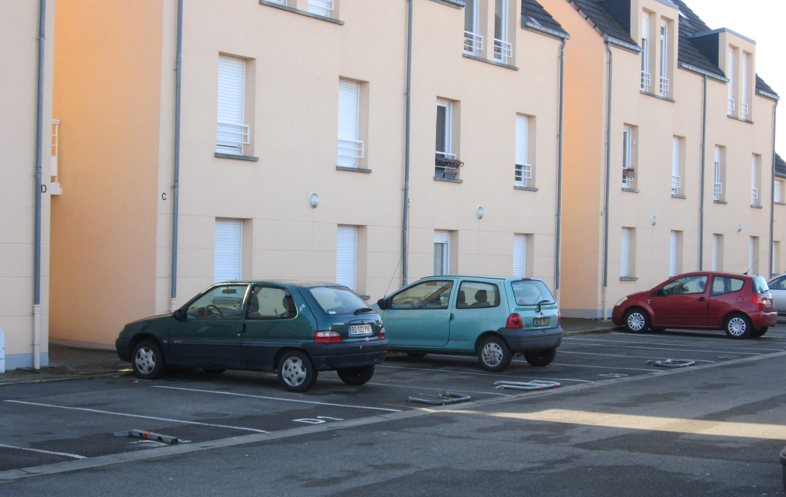 Immo80 – L'immobilier à Amiens et dans la Somme-Apt 32m2 Amiens Bapaume, Quartier Sainte Anne Saint Acheul Parking, jardin, cave